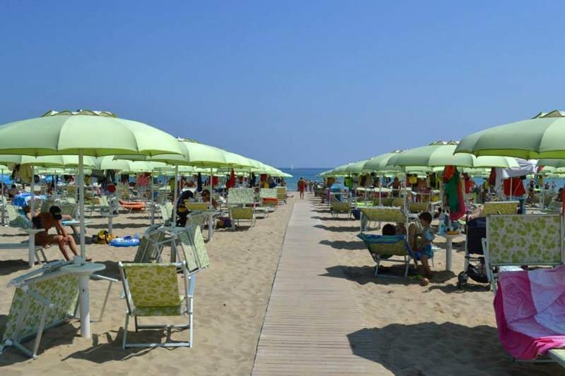 Appartamento In Villa Pesaro Exterior foto