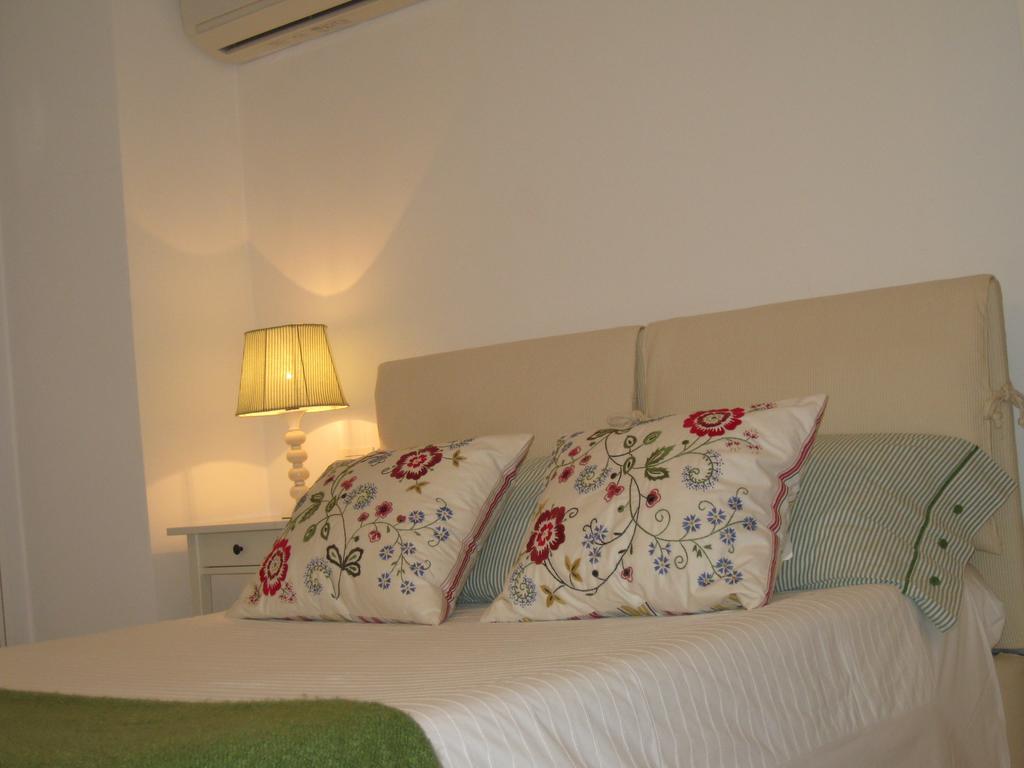 Appartamento In Villa Pesaro Quarto foto