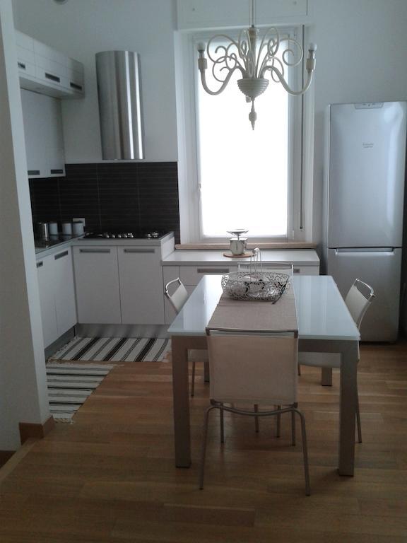 Appartamento In Villa Pesaro Quarto foto