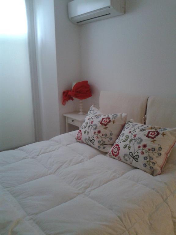 Appartamento In Villa Pesaro Quarto foto
